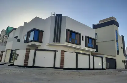 فيلا - 5 غرف نوم - 4 حمامات للبيع في جد الحاج - المحافظة الشمالية