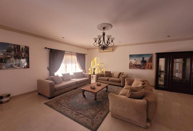 970645 - Property Image 3