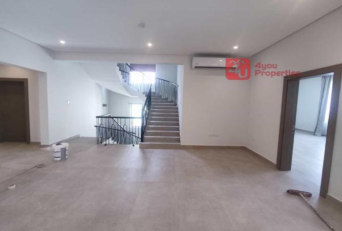 979668 - Property Image 2