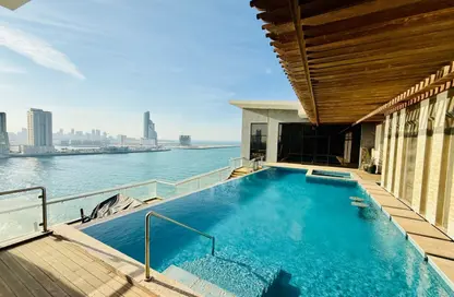 Penthouse - 5 Bedrooms - 7 Bathrooms for rent in Reef Island - Capital Governorate