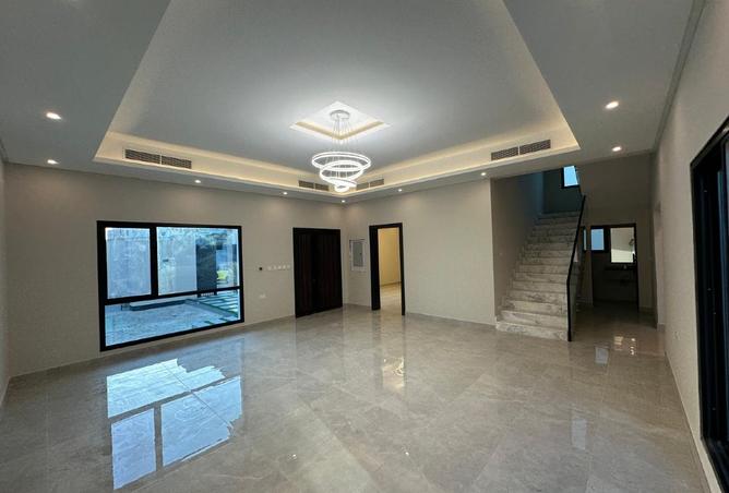 699616 - Property Image 3