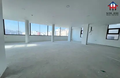 Office Space - Studio - 2 Bathrooms for rent in Tubli - Central Governorate