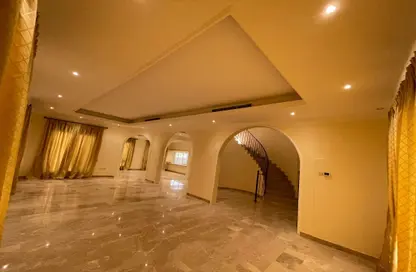 Villa - 5 Bedrooms - 7+ Bathrooms for rent in North Riffa - Riffa - Southern Governorate