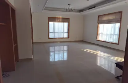 فيلا - 3 غرف نوم - 4 حمامات للايجار في الجنبية - المحافظة الشمالية