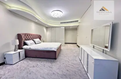 Apartment - 2 Bedrooms - 3 Bathrooms for rent in Bahrain Bay - Capital Governorate