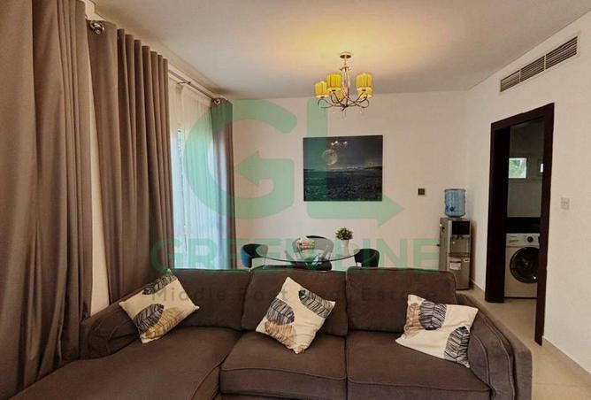 970302 - Property Image 2