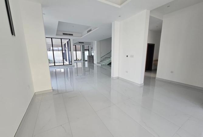 984581 - Property Image 3