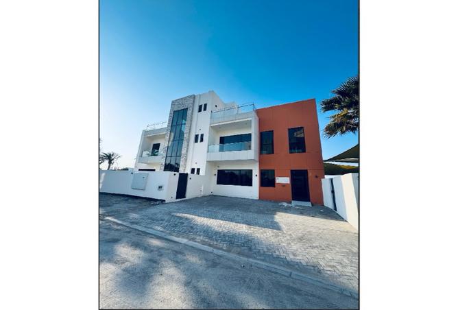 961956 - Property Image 3