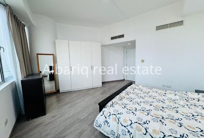 982358 - Property Image 2