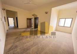 Apartment - 2 bedrooms - 2 bathrooms for rent in Alhajiyat - Riffa - Southern Governorate