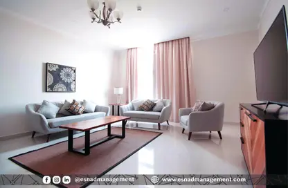 Living Room image for: Apartment - 2 Bedrooms - 3 Bathrooms for sale in Busaiteen - Muharraq Governorate, Image 1