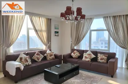 Living Room image for: Apartment - 2 Bedrooms - 2 Bathrooms for rent in Al Juffair - Capital Governorate, Image 1