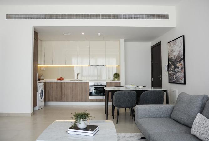 985162 - Property Image 2