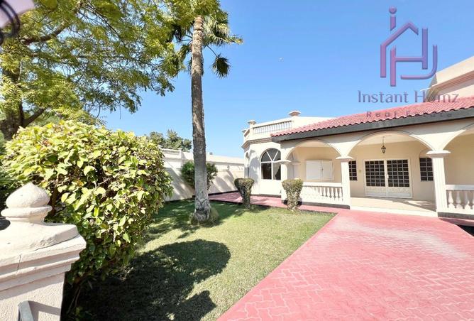 992453 - Property Image 2