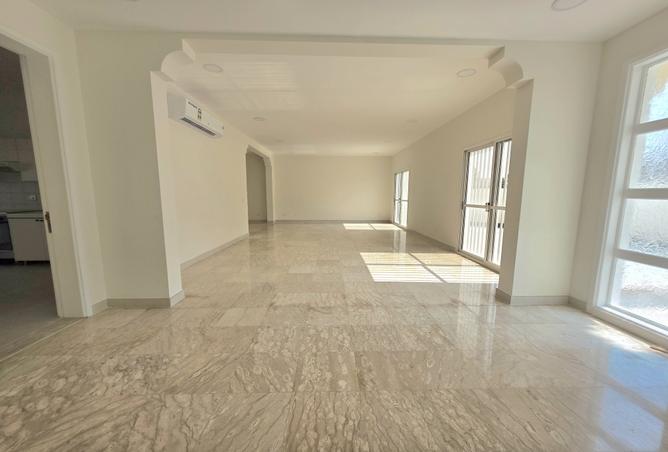 970650 - Property Image 2