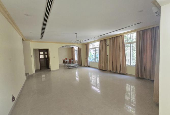 974063 - Property Image 3