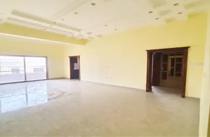 Apartment - 3 Bedrooms - 3 Bathrooms for rent in Tubli - Central Governorate