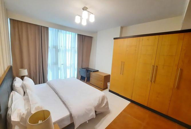 992072 - Property Image 3