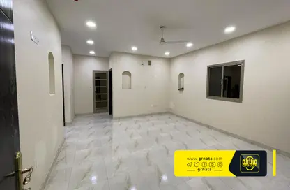 Empty Room image for: Apartment - 2 Bedrooms - 2 Bathrooms for rent in Maqabah - Northern Governorate, Image 1