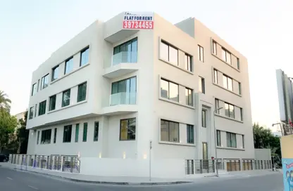 Apartment - 3 Bedrooms - 3 Bathrooms for rent in Al Burhama - Manama - Capital Governorate
