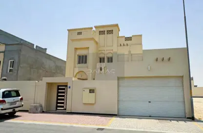 فيلا - 4 غرف نوم - 5 حمامات للايجار في الرفاع الغربي - الرفاع - المحافظة الجنوبية