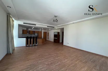 Apartment - 2 Bedrooms - 2 Bathrooms for rent in Sanabis - Manama - Capital Governorate