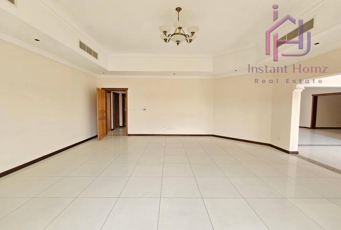 961851 - Property Image 2