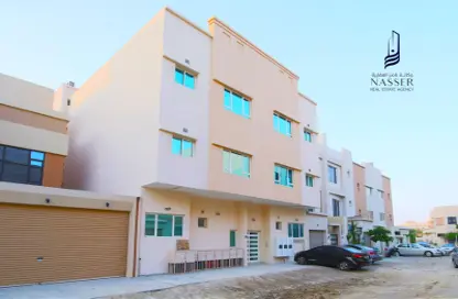 عمارة بالكامل - استوديو - 8 حمامات للبيع في توبلي - المحافظة الوسطى