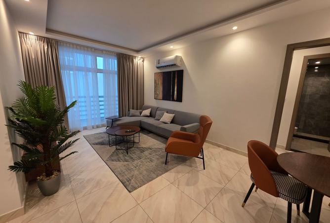 985282 - Property Image 3