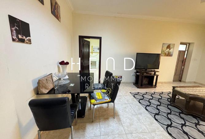 960477 - Property Image 2
