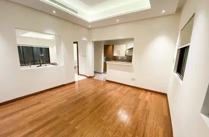Townhouse - 3 Bedrooms - 4 Bathrooms for rent in Al Areen Development - Zallaq - Southern Governorate