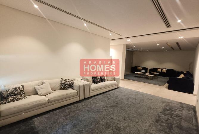 938272 - Property Image 2