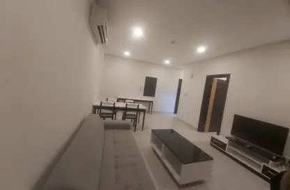 شقة - 2 غرف نوم - 3 حمامات للايجار في الحد - المحرق