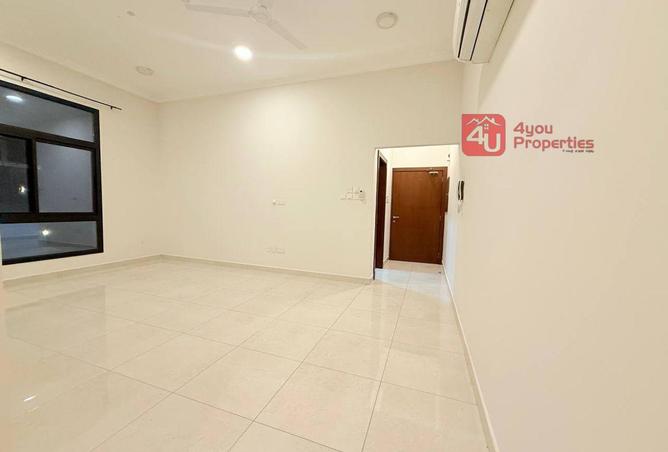 973931 - Property Image 2