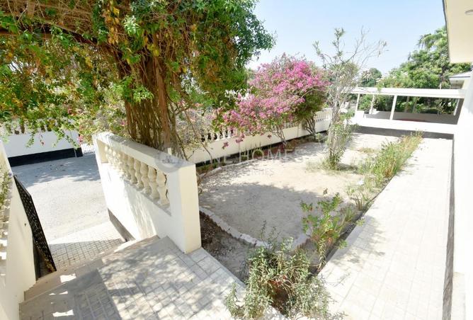 986146 - Property Image 2