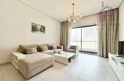 Apartment - 2 Bedrooms - 3 Bathrooms for rent in Al Juffair - Capital Governorate