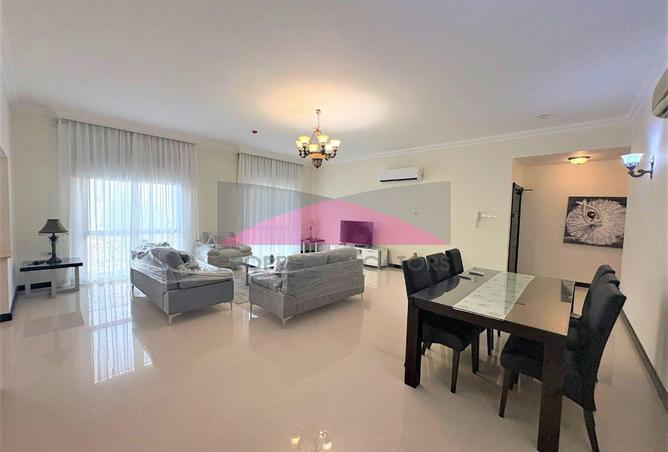 960298 - Property Image 2
