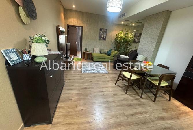 976245 - Property Main Image