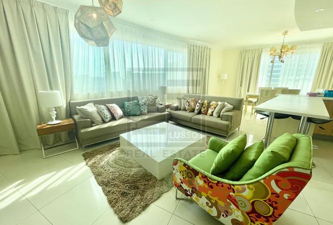 978787 - Property Image 2