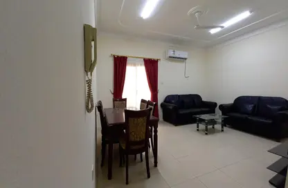 صورة لـ غرفة المعيشة / غرفة الطعام شقة - 2 غرف نوم - 2 حمامات للايجار في أم الحصم - المنامة - محافظة العاصمة ، صورة رقم 1