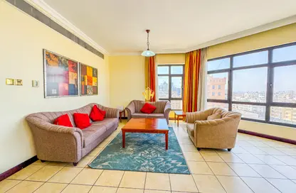 Apartment - 2 Bedrooms - 3 Bathrooms for rent in Hoora - Capital Governorate