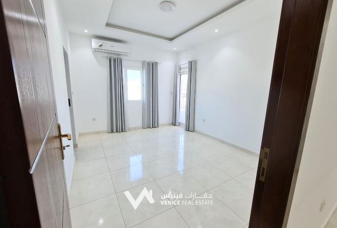 958591 - Property Image 2