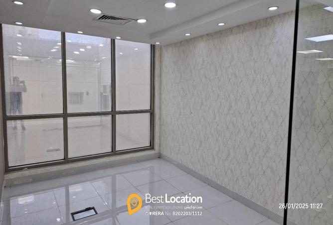 956865 - صورة العقار 2