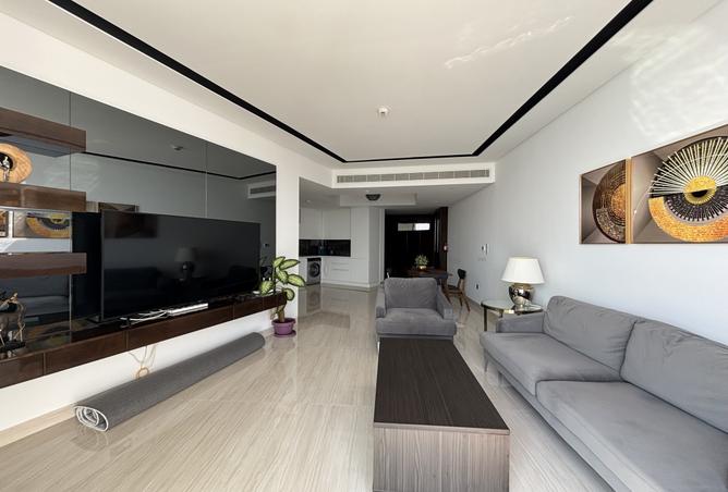 985586 - Property Image 2