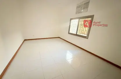 Apartment - 2 Bedrooms - 2 Bathrooms for rent in Salmaniya - Manama - Capital Governorate