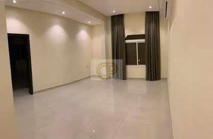 صورة لـ غرفة فارغة شقة - 2 غرف نوم - 2 حمامات للايجار في الزنج - المنامة - محافظة العاصمة ، صورة رقم 1