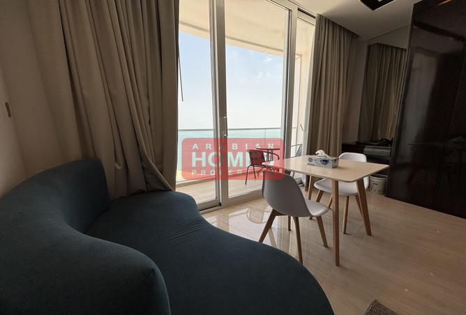 985588 - Property Image 3