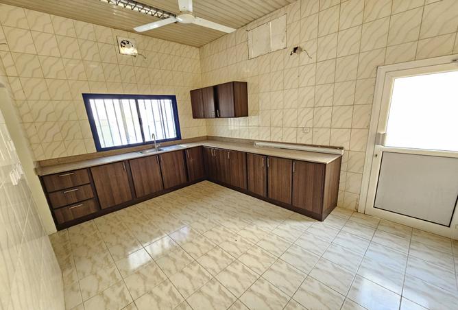 972185 - Property Image 3