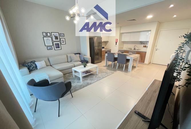 956469 - Property Image 2