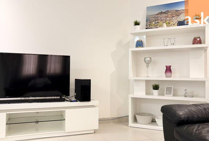 981123 - Property Image 2